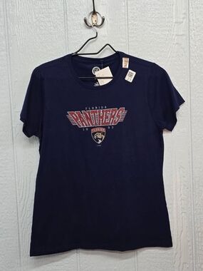 NWOT Blue 84 Navy NHL Licensed Graphic Tee Medium Florida Panthers